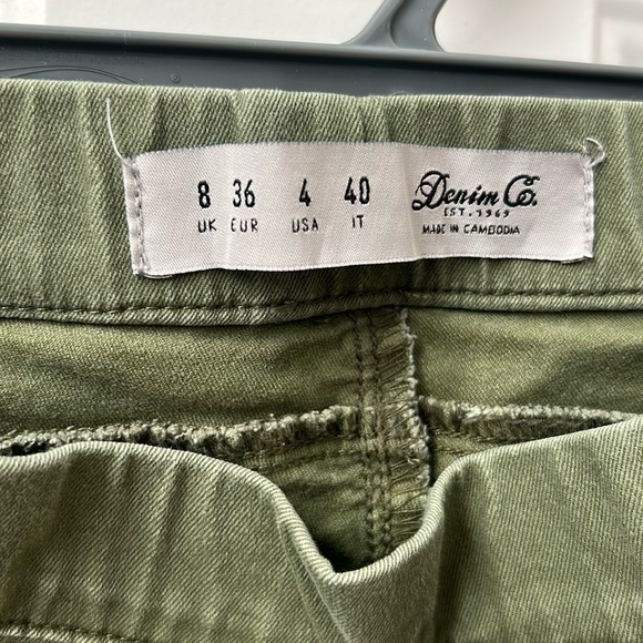 Green Jeggings - Picture 3 of 4